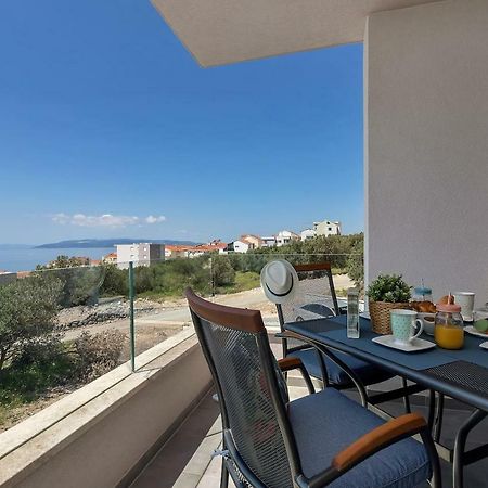 Charming Apartment Tissa With Sea View Makarska Exterior foto