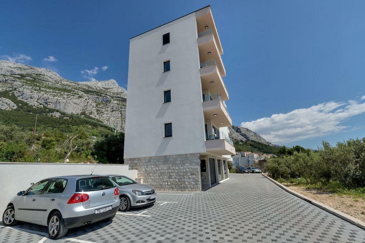 Charming Apartment Tissa With Sea View Makarska Exterior foto